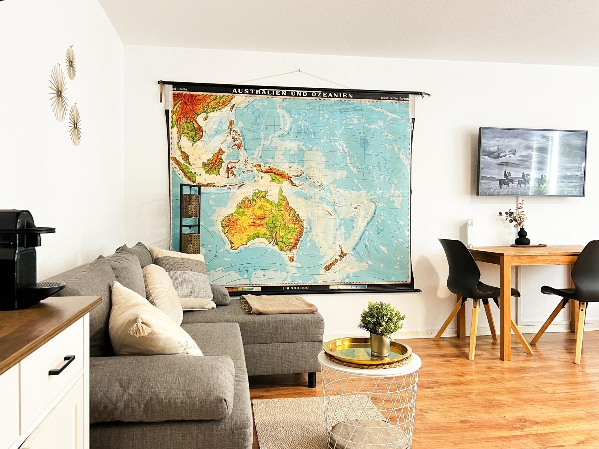 Modern Room With Netflix In Порта Вестфалика Екстериор снимка